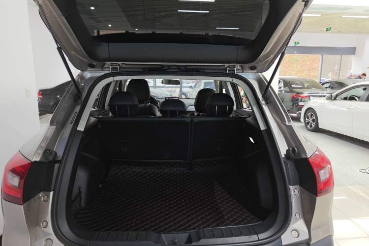 Used BORGWARD BX5 2017 20TGDI Automatic Two-Wheel Drive Pioneer Edition
