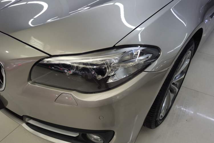 Used BMW 5 Series 2017 528Li Leading Model
