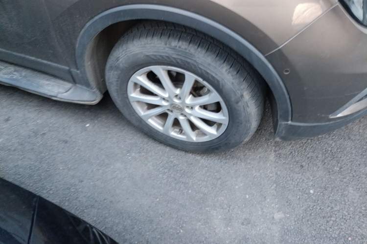 Used Buick Envision 2016 20T Four-Wheel Drive Luxury Model Right Front Wheel Hub