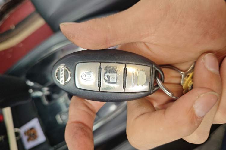 Used Nissan X-Trail 2015 2.0L CVT Comfort MAX Edition 2WD