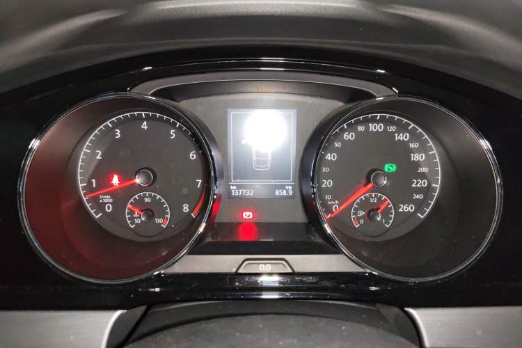 Used Volkswagen Lamando 2015 280TSI DSG Comfort Edition
