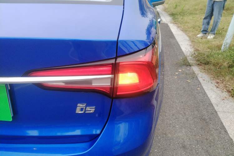 Used Roewe i5 2020 1.5L Automatic 4G Connect Luxury Flagship Edition