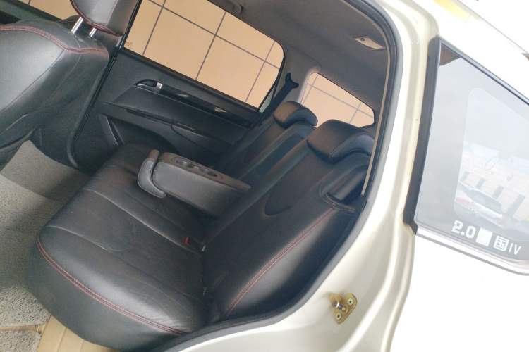 Used Land X8 2014 Explorer Edition 2.0T Diesel 4x2 Ultra-Luxury Model