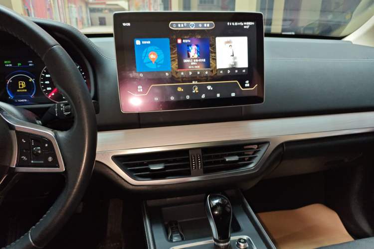 Used BYD Tang 2018 2.0T Automatic Smart Connect Prestige 7-Seater China V Standard Audio And AC Panel