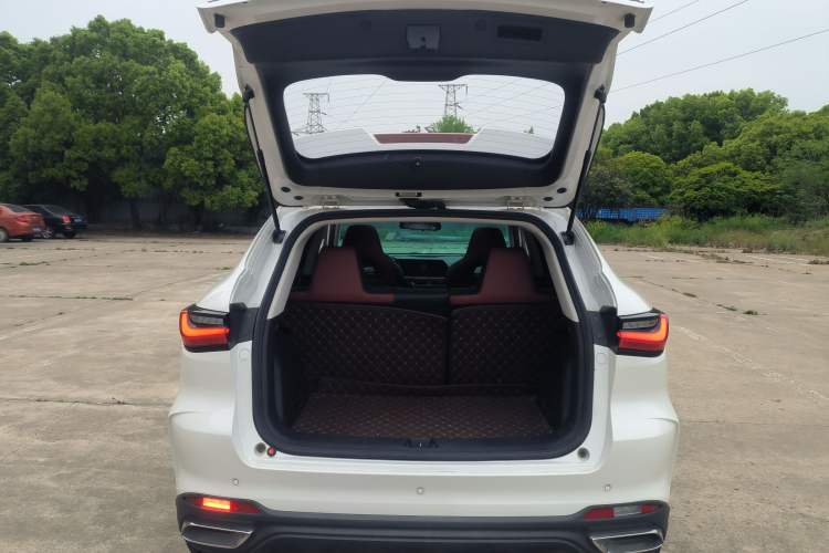 Used CHANGAN OSHAN X5 2021 1.5T DCT Prestige Edition Trunk