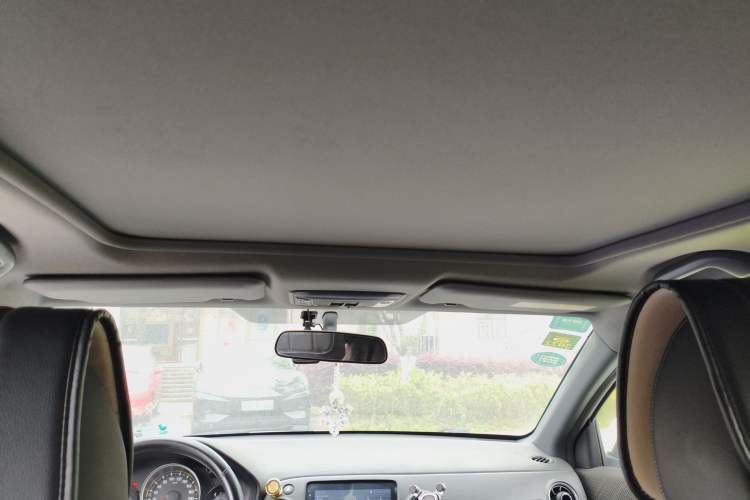 Used Honda XR-V 2015 1.8L EXi CVT Comfort Version Headliner