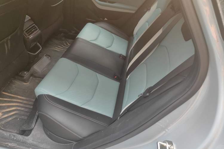 Used Geely Auto Emgrand S 2022 1.4T CVT Crossover Player Edition
