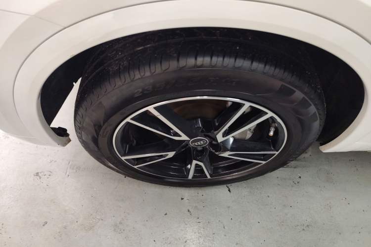 Used Audi Q5L 2021 40 TFSI Fashion Dynamic Model Exterior 4