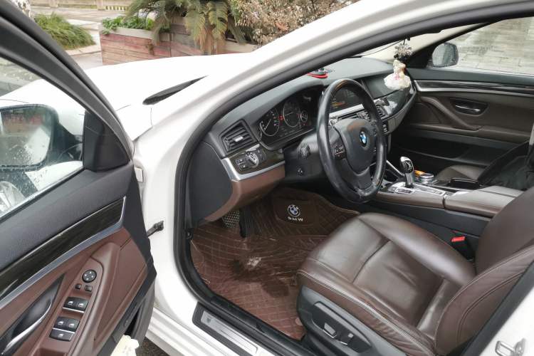 Used BMW 5 Series 2014 525Li Fashion Design Package