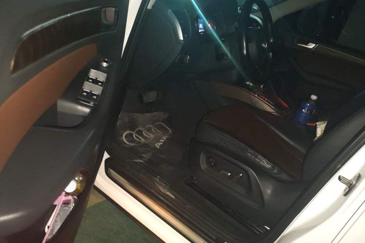 Used Audi Q5 2017 Plus 40 TFSI Ambition Model
