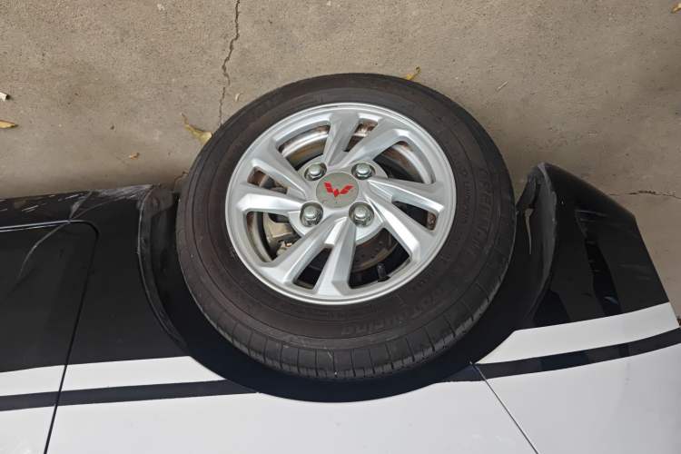 Used Wuling Hongguang MINIEV 2021 Macaron Premium Model – Lithium Iron Phosphate