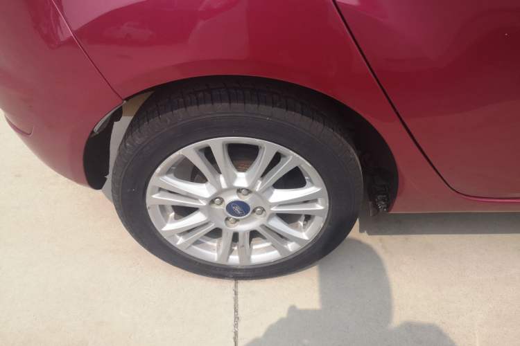 Used Ford Fiesta 2013 Hatchback 1.5L Automatic Fashion Edition