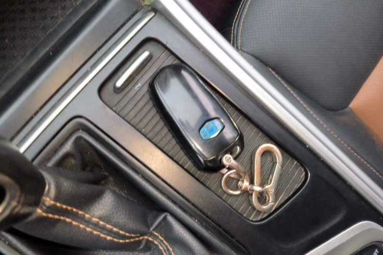 Used Geely Auto Vision X6 2019 1.4T CVT 4G Connected Flagship Version China VI Standard Vehicle Key