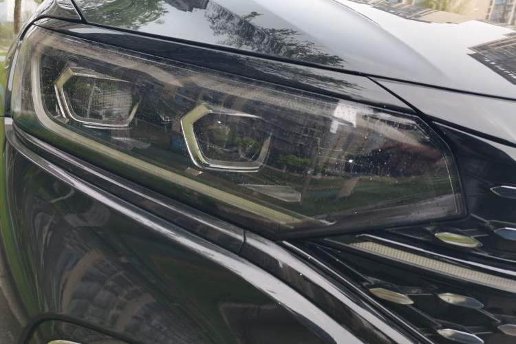 Used Volkswagen Passat 2025 Outstanding Model 380TSI Starry Dragon Glorious Edition
