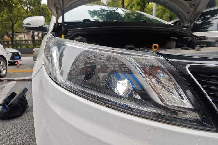 Used Kia K2 2011 Sedan 1.6L Automatic Transmission Premium
