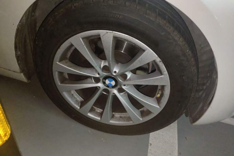 Used BMW 3 Series GT 2013 320i Leading Model Right Front Wheel Hub