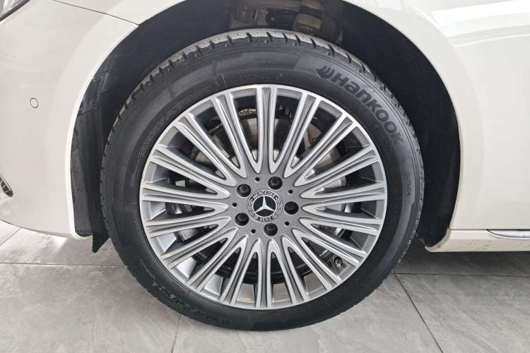 Used Mercedes-Benz E-Class 2020 Facelift E 300 L Stylish Edition
