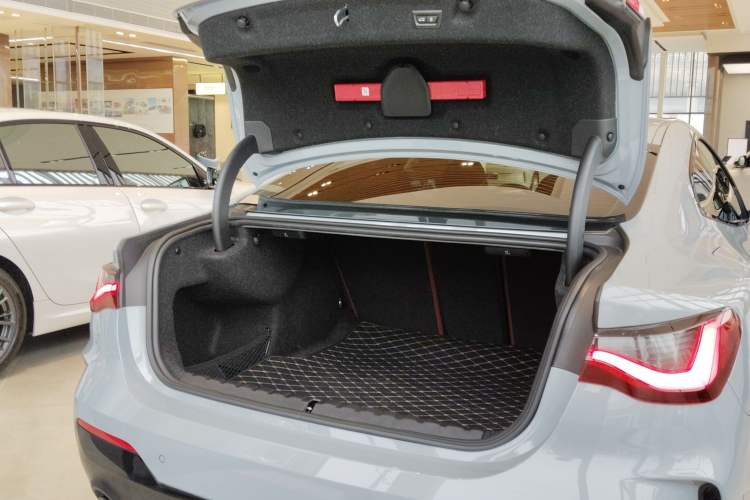 Used BMW 4 Series 2024 430i M Sport Night Edition Trunk