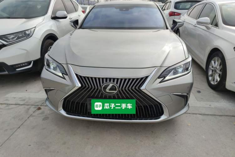 Used Lexus ES 2020 200 Excellence Edition