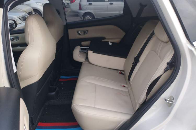 Used Wuling Bingo PLUS 2024 330 km Range Five-Seater Version