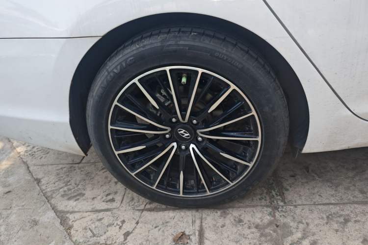 Used Hyundai Mistra 2017 1.8L Automatic Deluxe DLX Model China V Emission Standard
