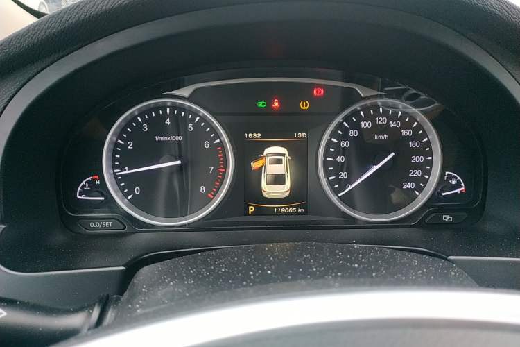 Used Geely Auto Emgrand GT 2017 2.4L Standard Version