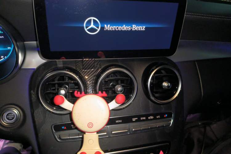 Used Mercedes-Benz C-Class 2020 Restyled C 260 L Sport Edition Audio And AC Panel