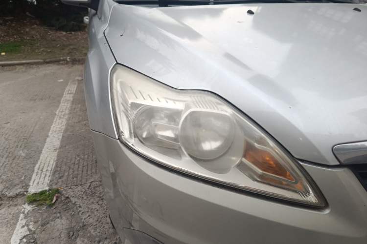 Used Ford Focus 2012 Sedan Classic 1.8L Automatic Base Model Right Front Headlight