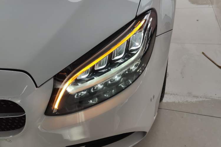 Used Mercedes-Benz C-Class 2021 C 260 L Sport Edition Star Collection Left Front Headlight