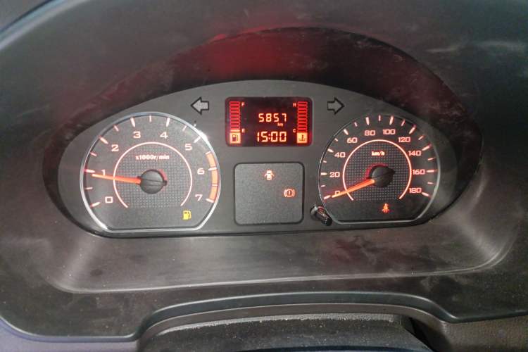 Used Wuling Hongguang V 2022 1.5L Jingqu Version Hydraulic Power Steering LAR
