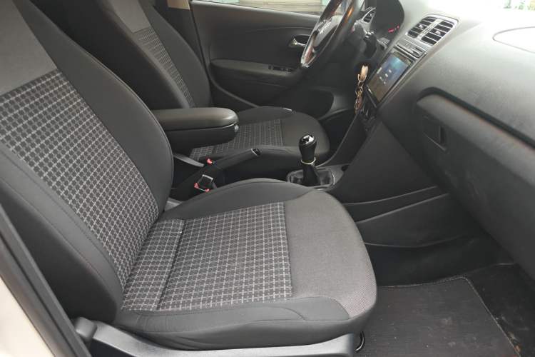 Used Volkswagen Polo 2014 1.6L Manual Comfort Edition Right Front Seat