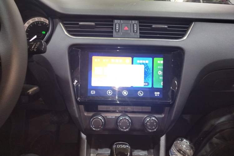 Used Skoda Octavia 2019 TSI280 DSG Luxury Edition Station Wagon China VI Standard
