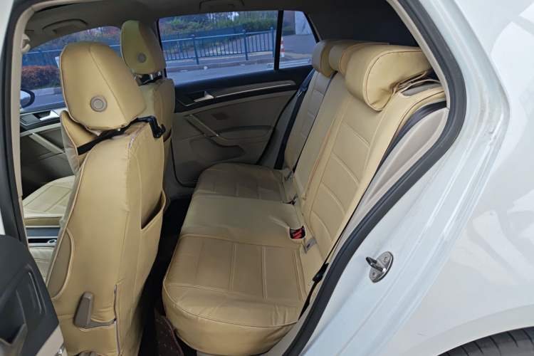 Used Volkswagen Golf 2014 1.4TSI Automatic Comfort Model Left Rear Seat