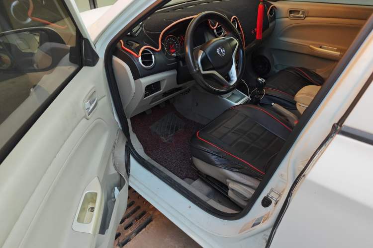 Used Changan Alsvin V3 2015 1.4L Manual Meiman Model China IV Standard