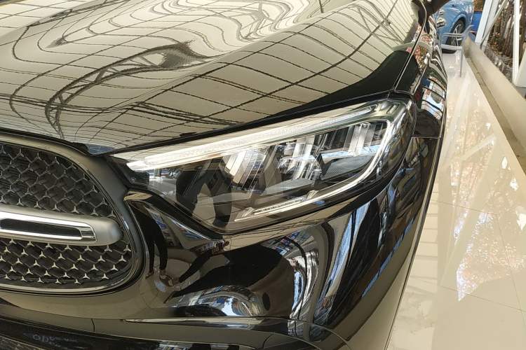 Used Mercedes-Benz GLC 2025 Refreshed GLC 300 L 4MATIC Dynamic Version 5 Seats Left Front Headlight