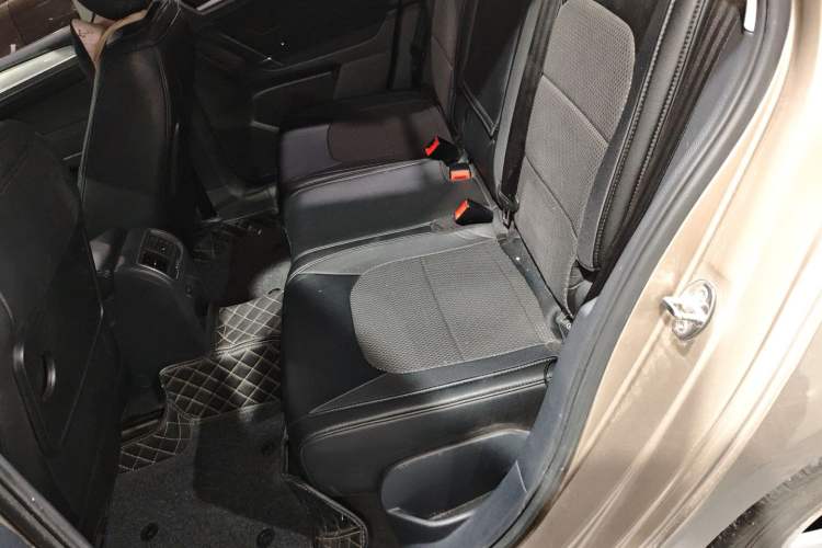 Used Volkswagen Golf Sportsvan 2016 180TSI Automatic Trend Model Left Rear Seat