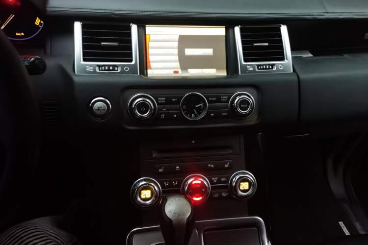 Used Land Rover Range Sport 2010 5.0 SC V8 HSE
