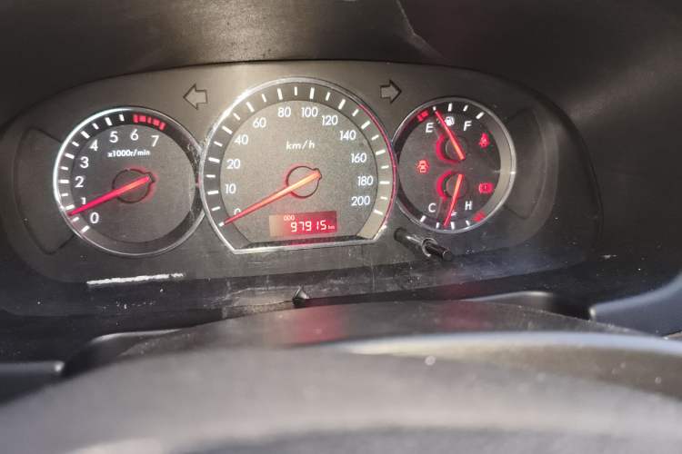 Used CHANGAN Alsvin V3 2015 1.4L Manual Warm-Hearted Model China V Standard