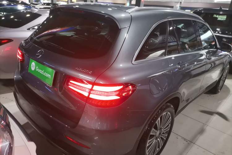 Used Mercedes-Benz GLC 2017 GLC 260 4MATIC Dynamic Edition Rear Right 45 Deg