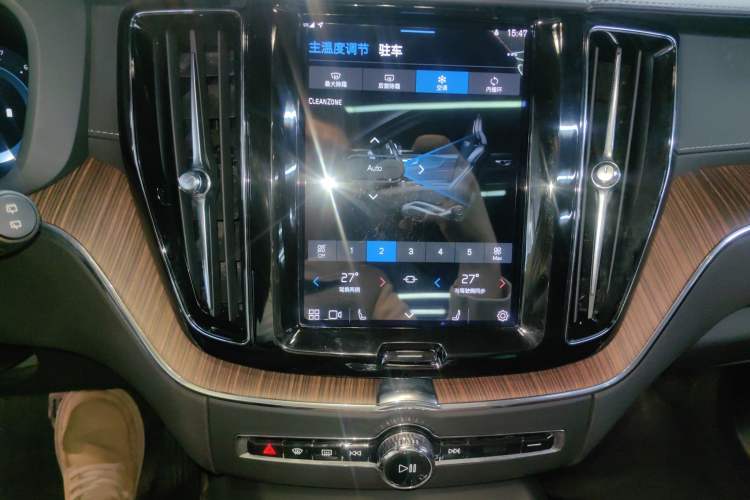 Used Volvo XC60 2022 B5 4x4 Smart Luxury Edition
