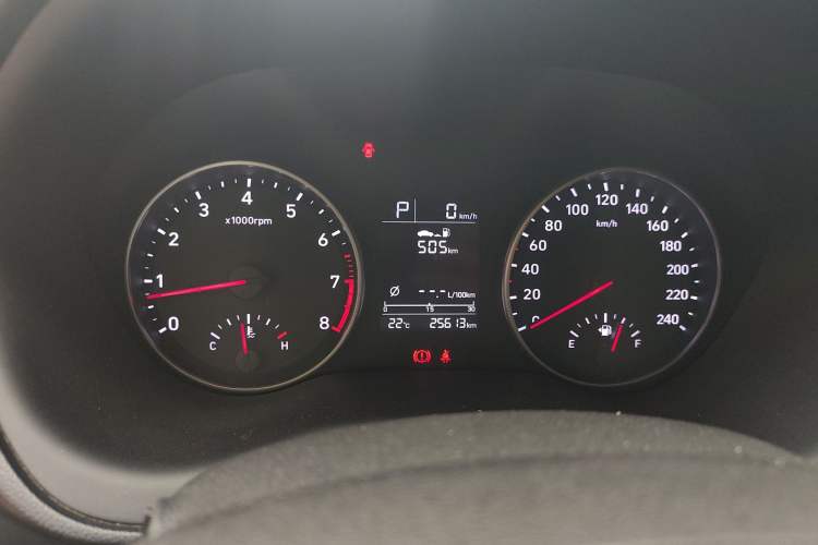 Used Hyundai Celesta 2018 1.6L Automatic GL Enjoyment Version China V Standard