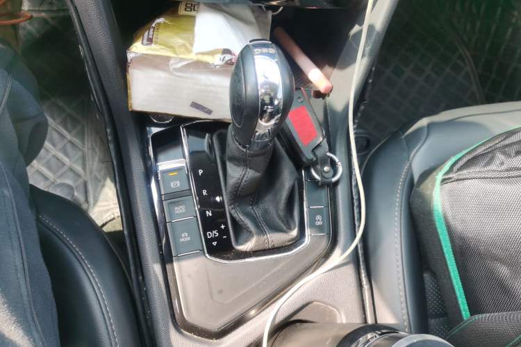 Used Volkswagen Tharu 2020 280TSI Two-Wheel Drive Luxury Plus Version China VI Standard
