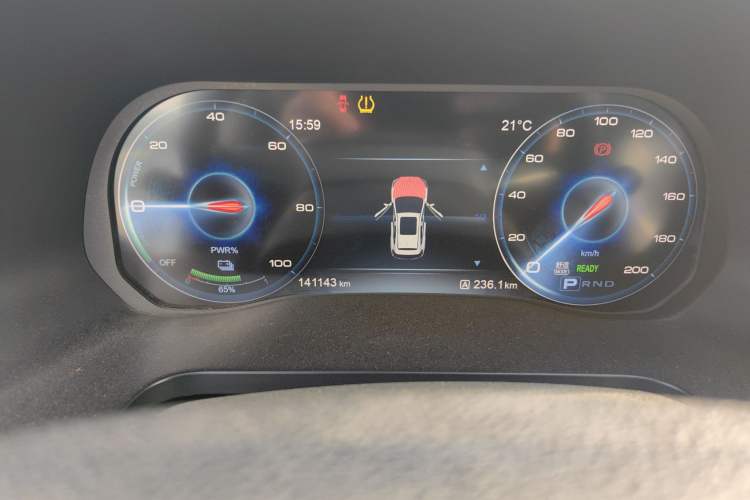 Used Hongqi E-HS3 2019 Zhilian Qiling 4x4 Edition Odometer Close Up