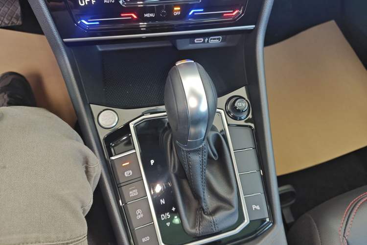 Used Volkswagen Lavida 2024 300TSI DSG Starry Sky Leading Edition
