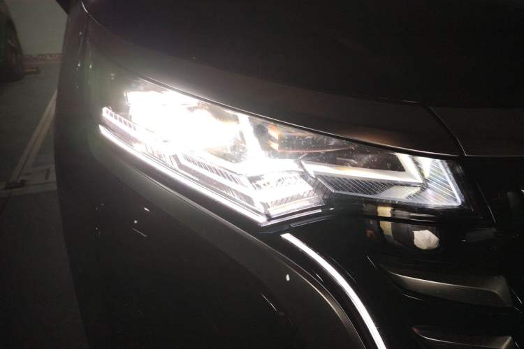 Used Denza D9 2024 DM-i 980 Four-Wheel Drive Prestige Model