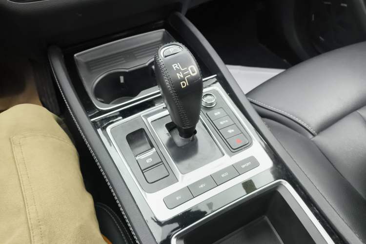 Used BYD Song MAX New Energy 2019 DM 1.5T Smart Connect Advanced 6-Seater China VI Standard
