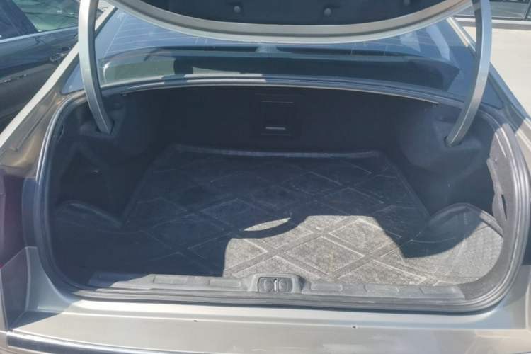 Used Citroen C5 2011 2.3L Automatic Zunyu Version
