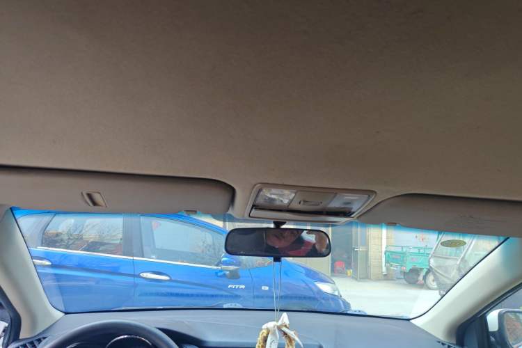 Used Kia K2 2012 Sedan 1.4L MT GLS Commemorative Edition Headliner