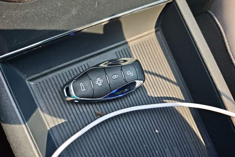 Used Hongqi EH7 2024 690 Pro Vehicle Key