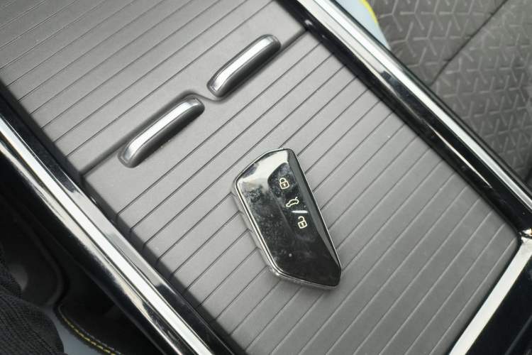 Used Volkswagen ID.4 X 2021 Pro Smart Long-Range Edition Interior 1